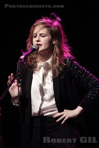 CHRISTINE AND THE QUEENS - 2011-06-23 - PARIS - La Cigale - 